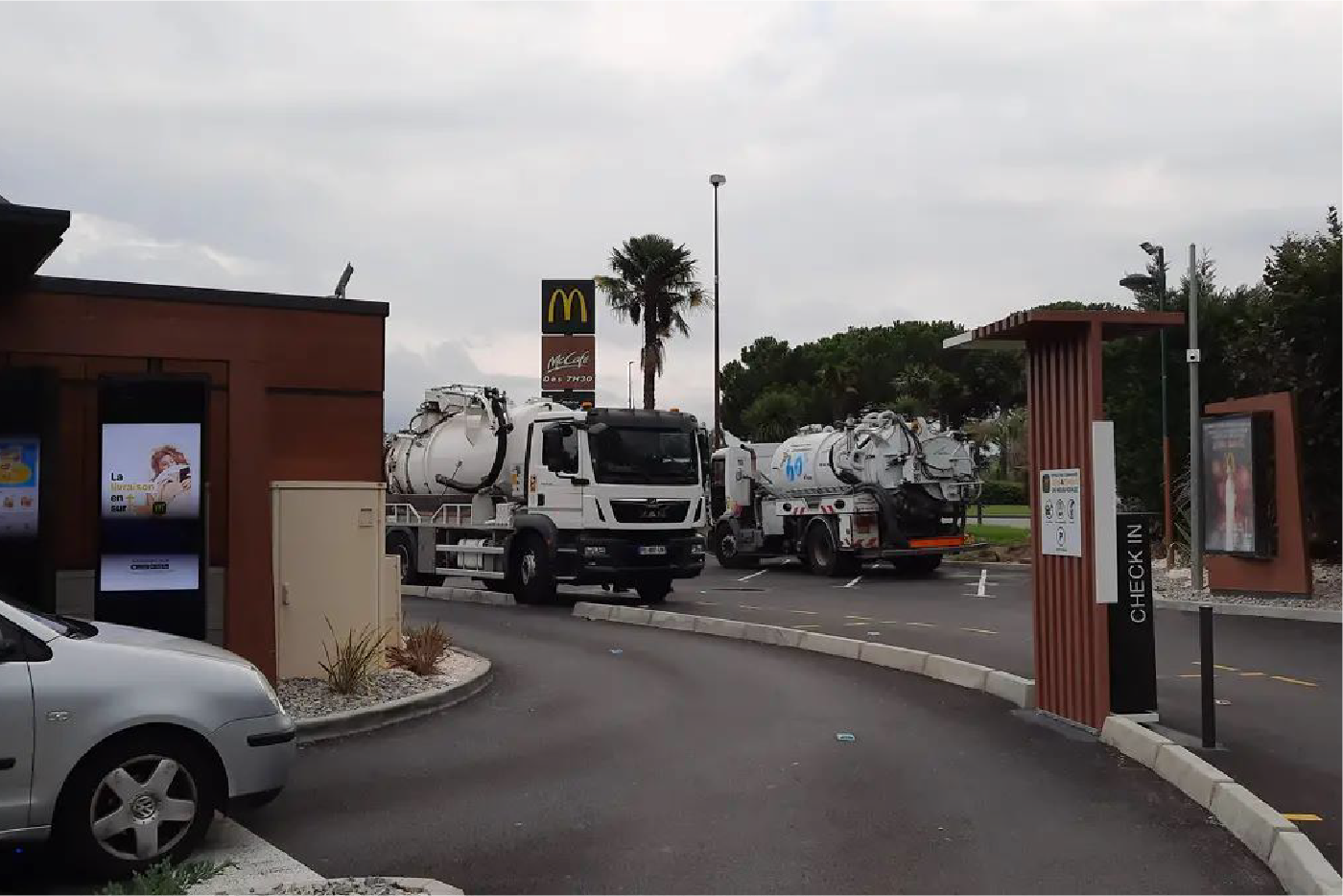 Entretien essentiel : vidange et nettoyage de bac à graisse à Laroque d'Olmes